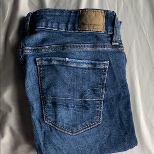 Skinny dark wash American eagle jeans